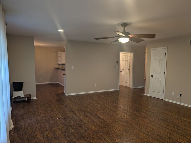 Building Photo - 4108 Cedar Crest Ln