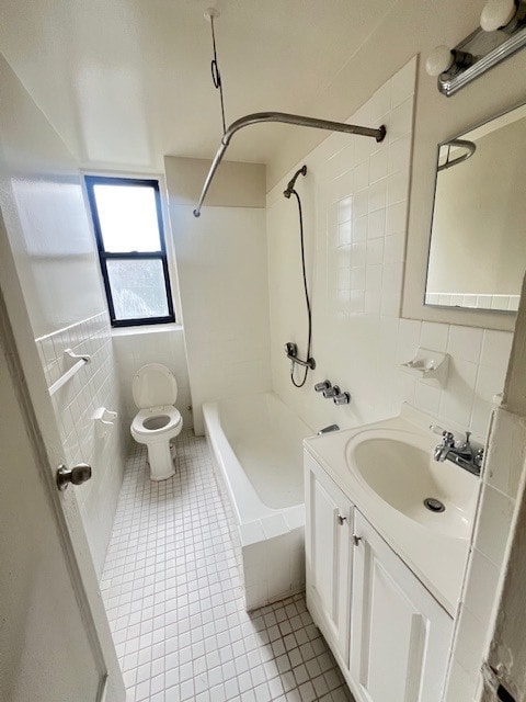 Building Photo - 625 Gramatan Ave