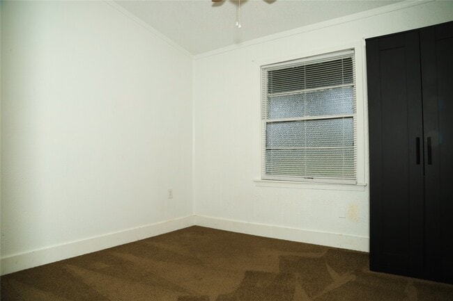 Building Photo - 1129 N Arcola St