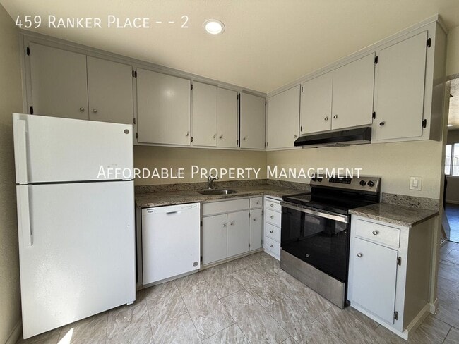 Building Photo - 459 Ranker Pl