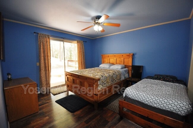 Building Photo - 20415 Pine Mountain Dr