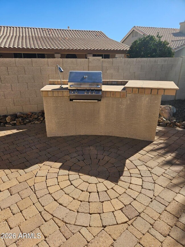 Building Photo - 6919 W Via Montoya Dr