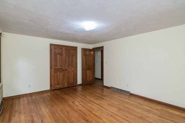 Building Photo - 78 Melwood Ave