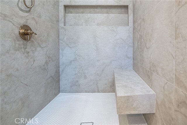 Building Photo - 7760 Independence Ave