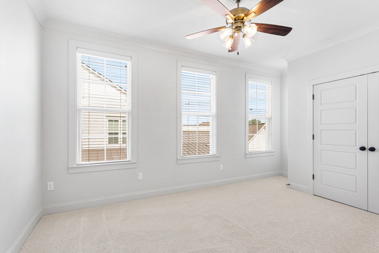 Building Photo - 10758 Moss Grove Ln