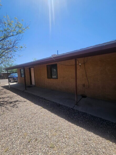 East Facing - 1433 Kimball Pl