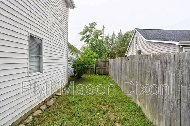 Building Photo - 1651 Elkridge Dr