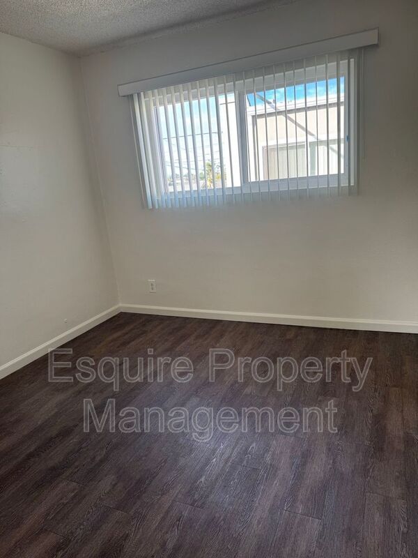 Building Photo - 710 W Channel Islands Blvd