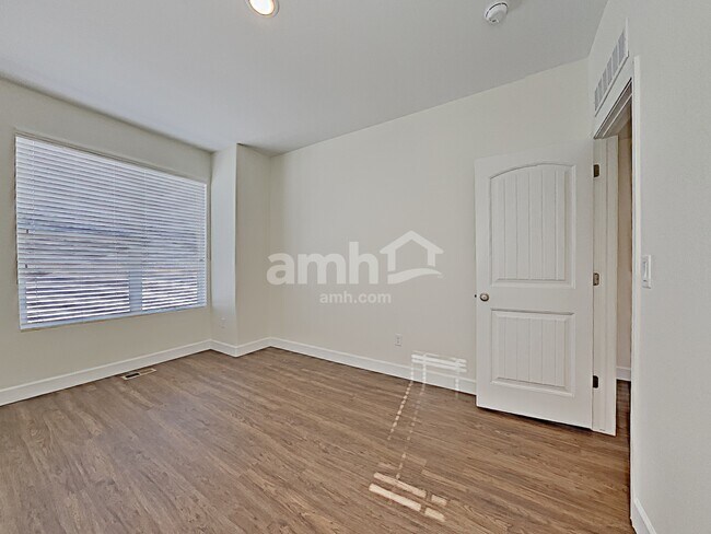 Building Photo - 4283 Crestone Peak St