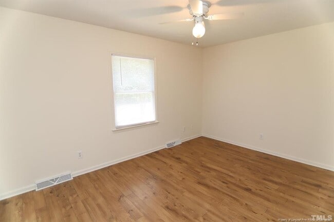Building Photo - 6114 Deerwood Pl