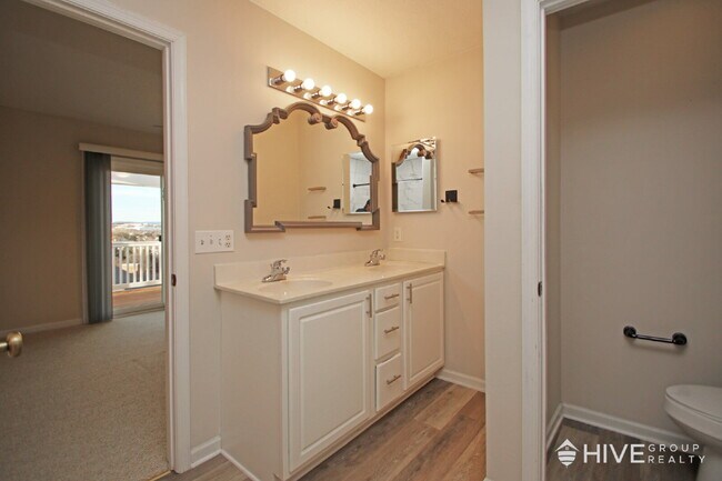 Building Photo - Beautiful Rental with Scenic Views Just Minutes from Downtown Harrisonburg!