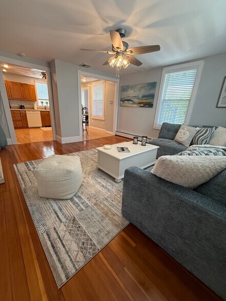 Primary Photo - 18 Wellman St