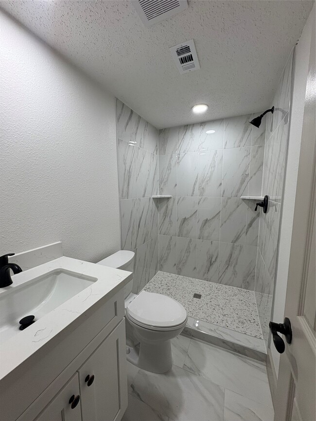 Building Photo - 23732 Panky Ln