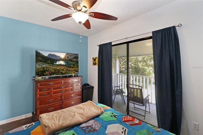 Building Photo - 18423 Swan Lake Dr