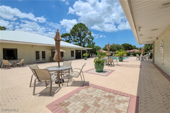 Building Photo - 22589 Island Lakes Dr