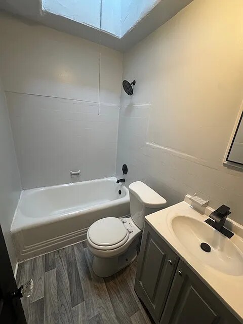 Building Photo - 5105 Chalgrove Ave