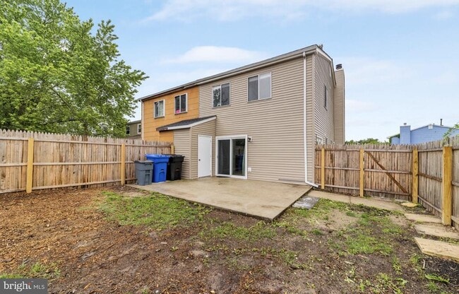 Building Photo - 75 Fomalhaut Ave