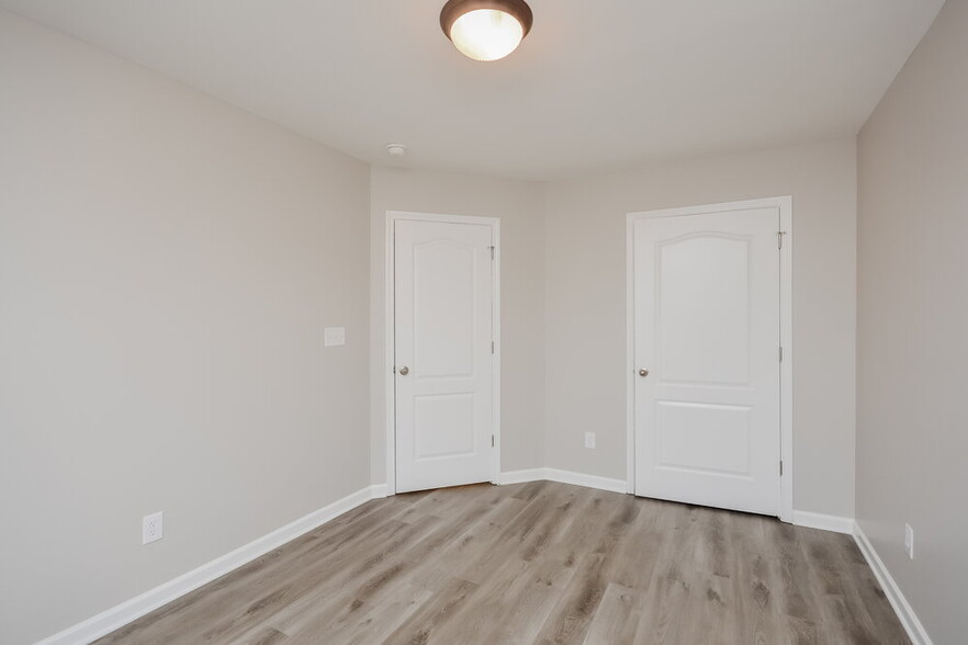 Building Photo - 1225 Heartwood Ave