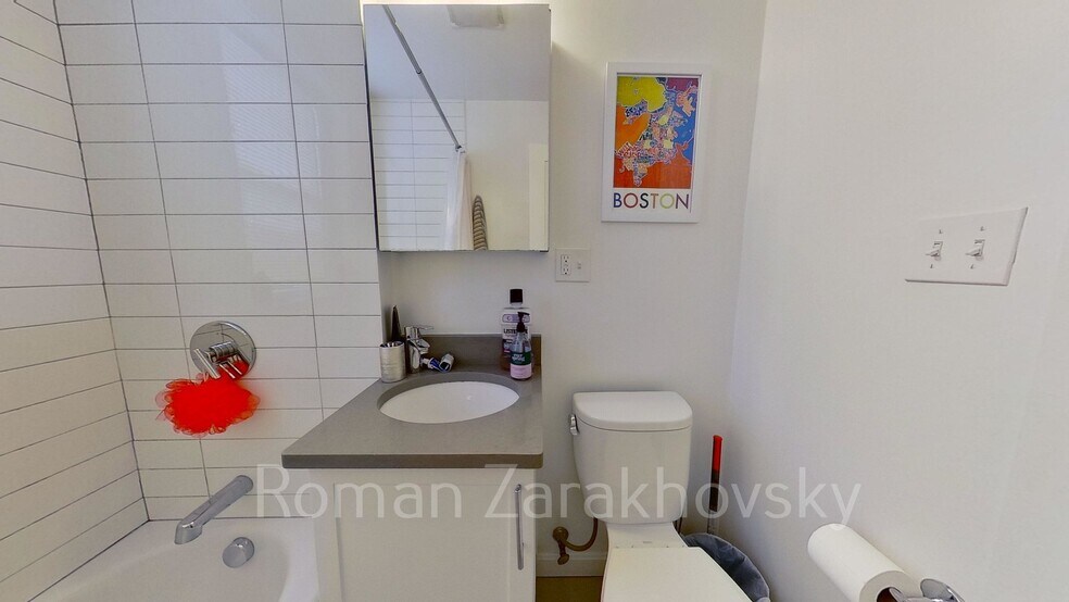 Building Photo - 83 Harvard St