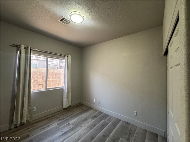 Building Photo - 7232 Deer View Ct