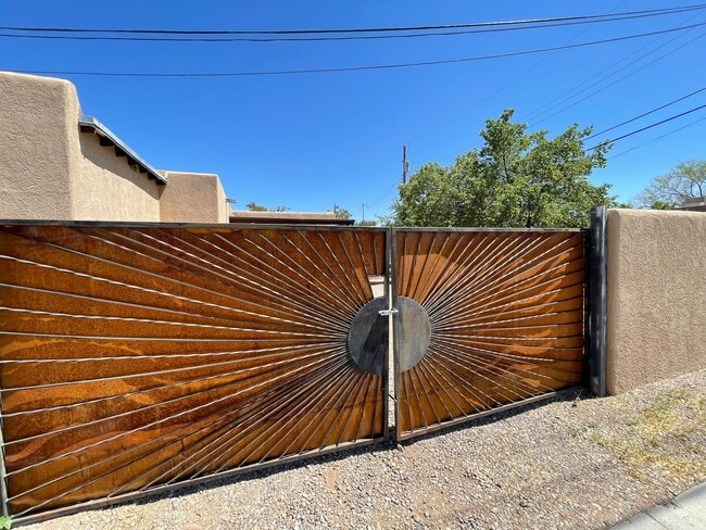 Building Photo - 1704 2nd St