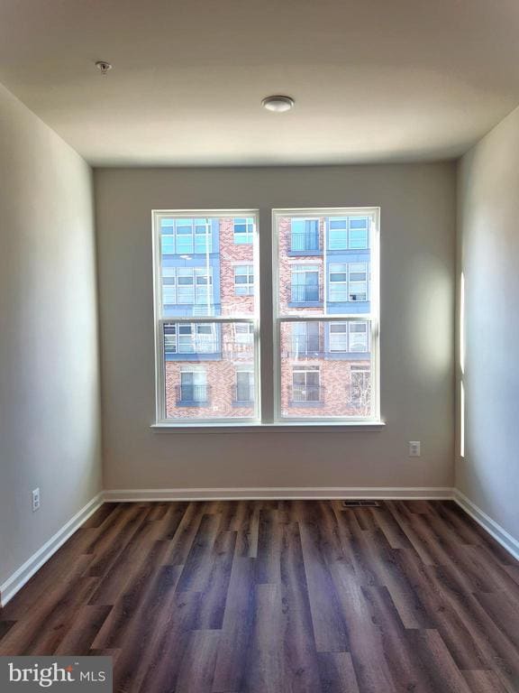 Building Photo - 5929 Northwest Dr