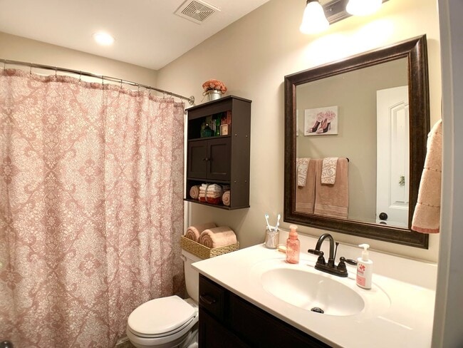 Building Photo - 3734 Silver Fox Ct