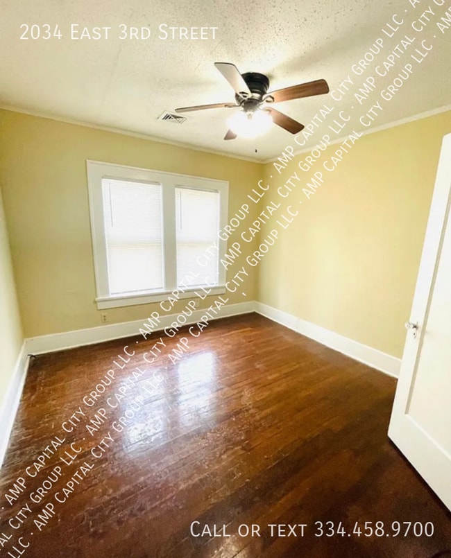 Building Photo - 2034 E 3rd St