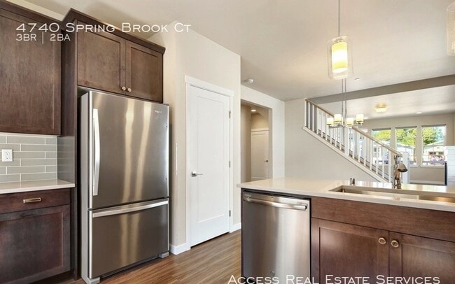 Building Photo - 4740 Spring Brook Ct