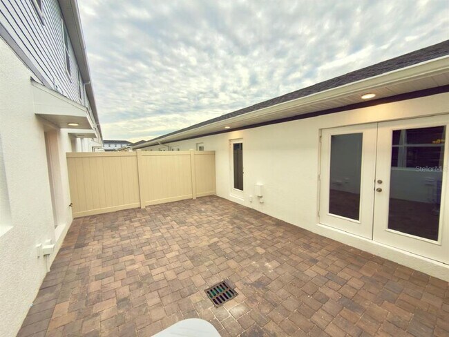 Building Photo - 15445 Bay Brg St