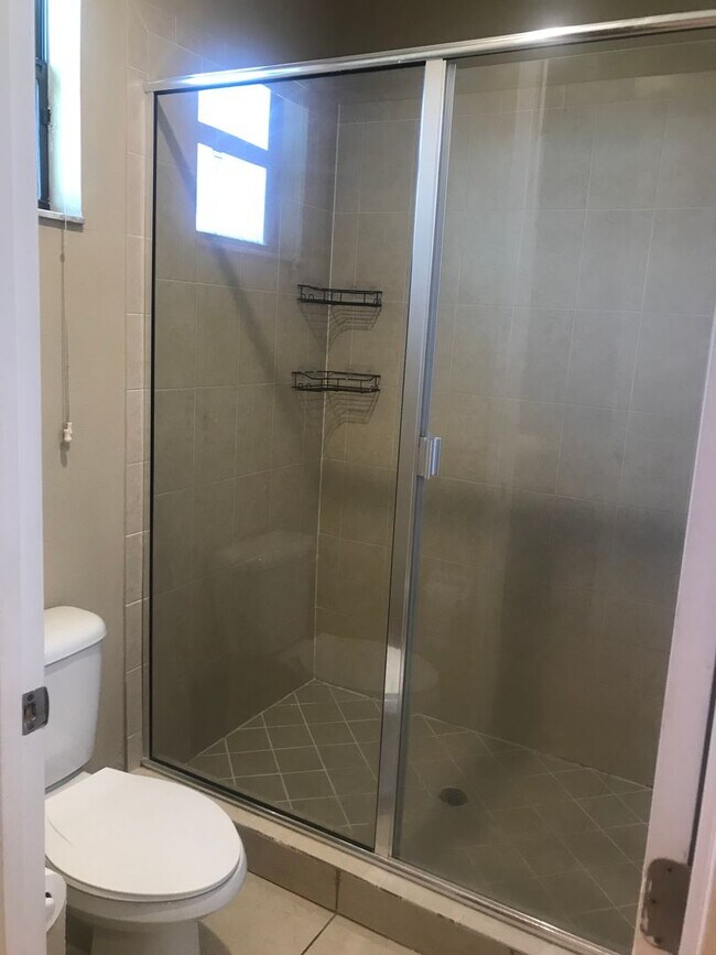 Building Photo - Lake Nona Townhome 3 Bed 2.5 Bath - Move in Special $500 off First Month Rent