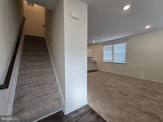 Building Photo - 172 Fellowship Dr