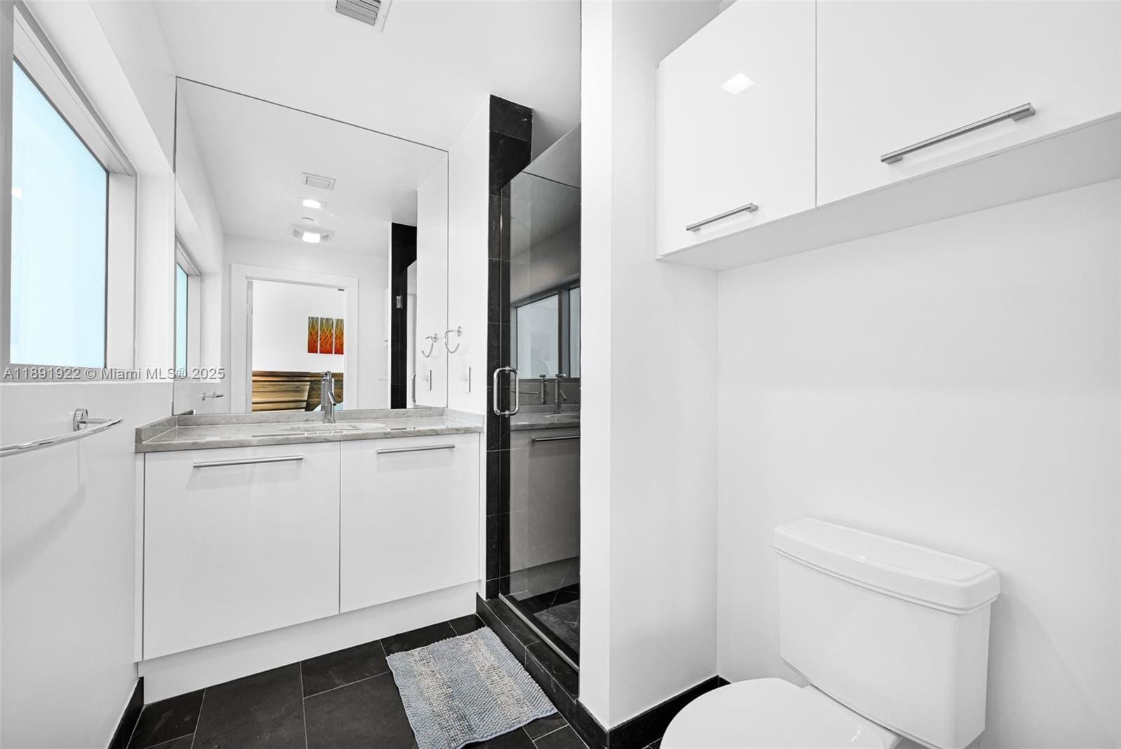 Building Photo - 900 Biscayne Blvd