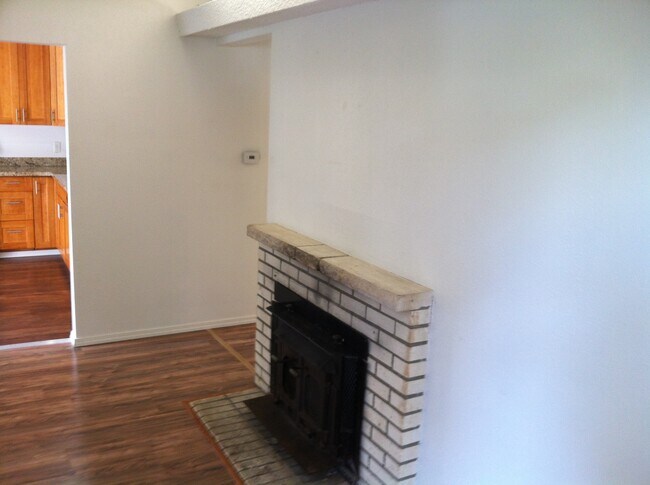 Building Photo - 917 142nd Ave SE