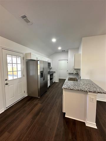 Building Photo - 1989 W Bond St