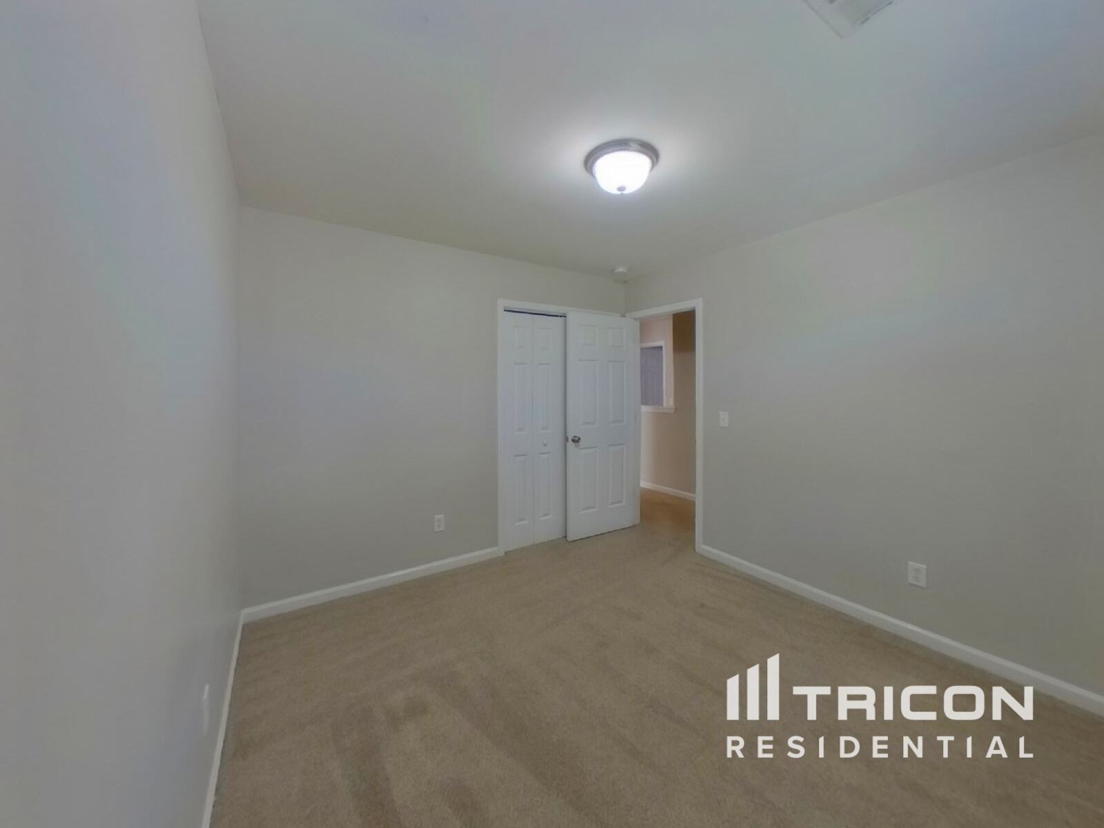 Building Photo - 258 Drooping Leaf Ln