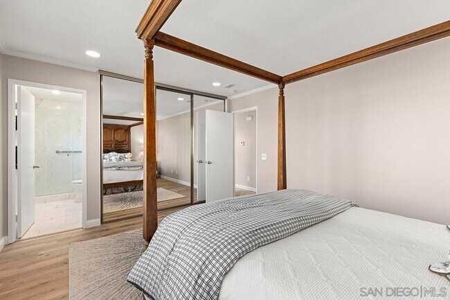Building Photo - 339 Willowspring Dr N
