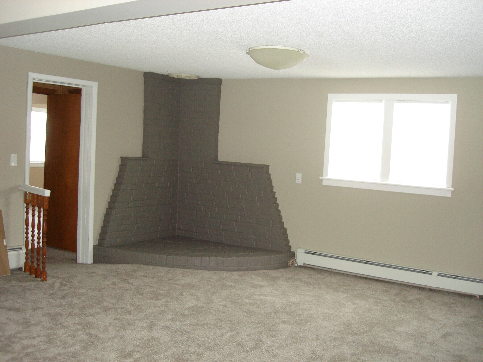 Living room - 34 Dwight St