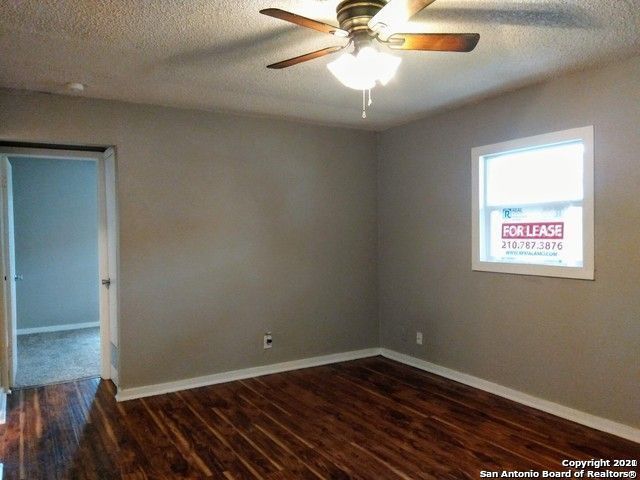 Building Photo - 1026 Edison Dr