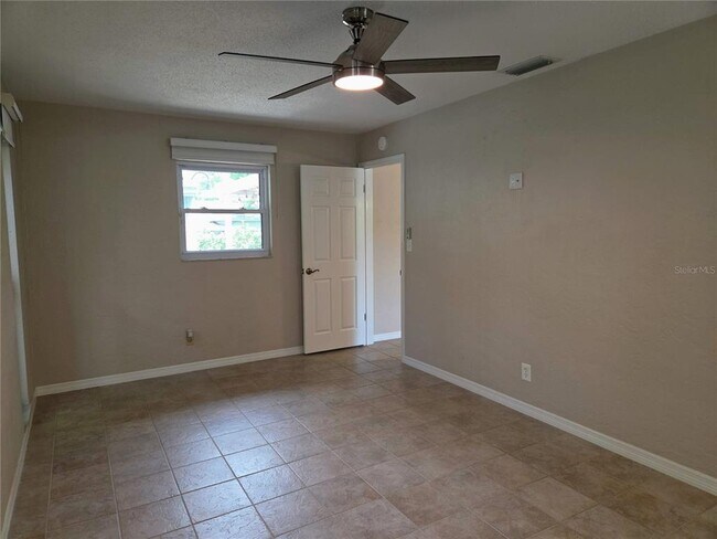Building Photo - 9071 Ridge Rd