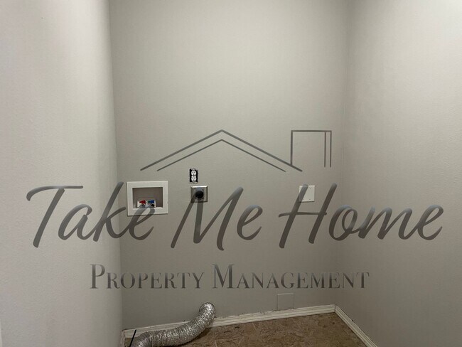 Building Photo - 5650 W Sugar Pine Dr