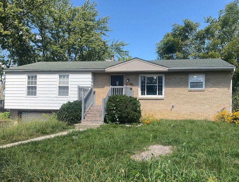 Primary Photo - 4924 Travers Ct