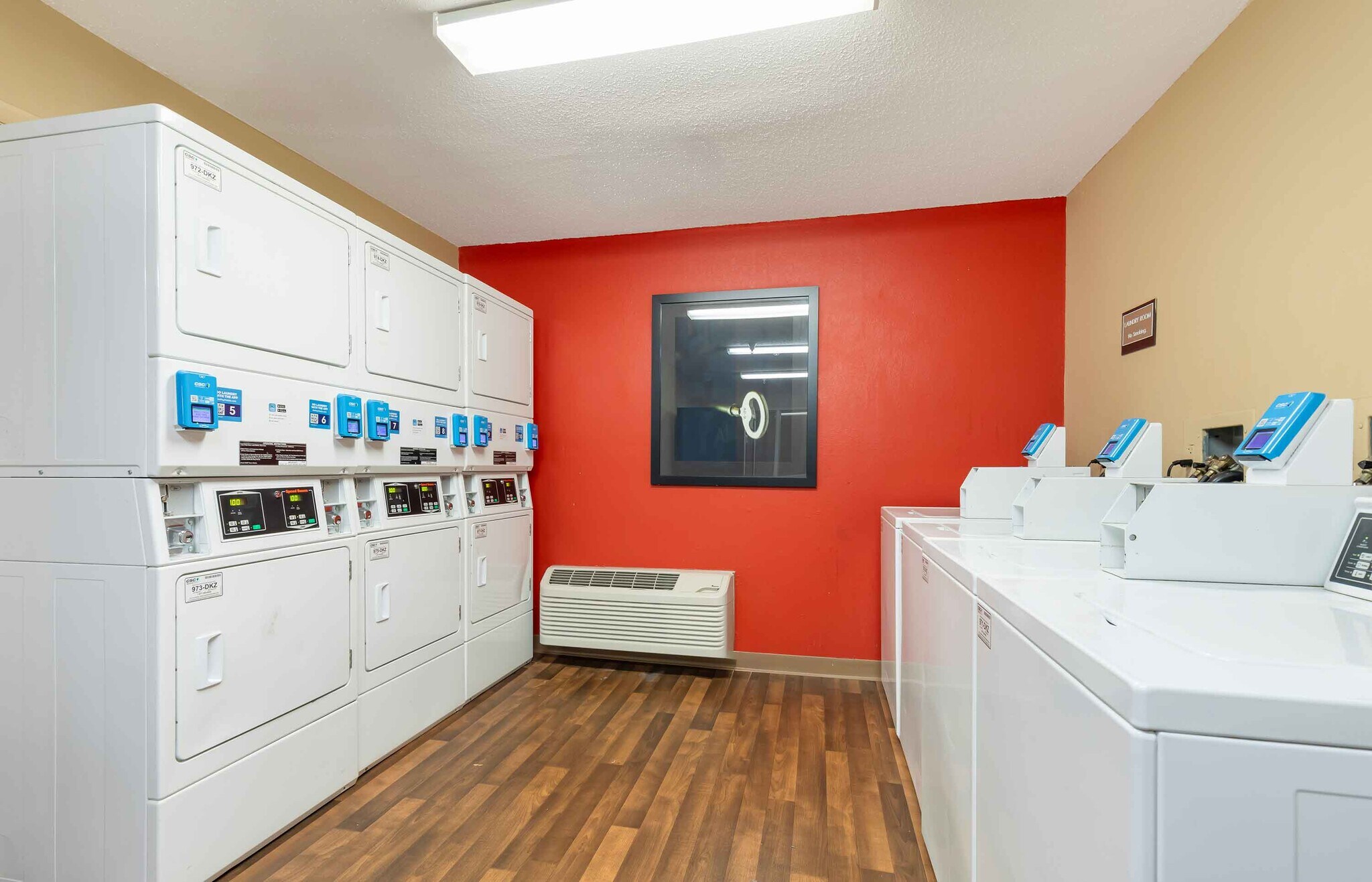 Building Photo - Furnished Studio-Washington, D.C. - Gaithersburg - North