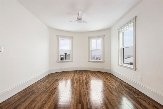 Building Photo - 41 Westmoreland St