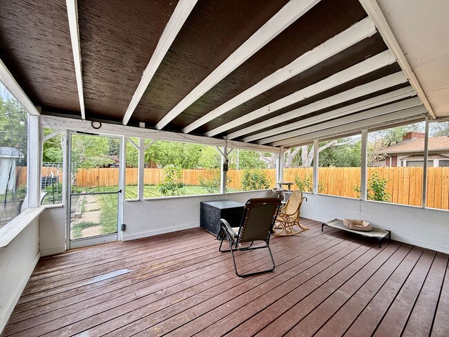 Building Photo - Charming Updated 3-Bedroom Home in Pleasant Valley