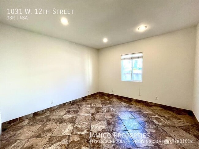 Building Photo - 1031 W 12th St