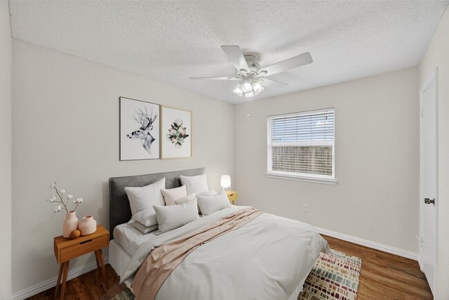 Building Photo - 22711 Smokey Hill Dr