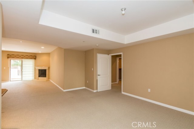 Building Photo - 4551 Coldwater Canyon Ave