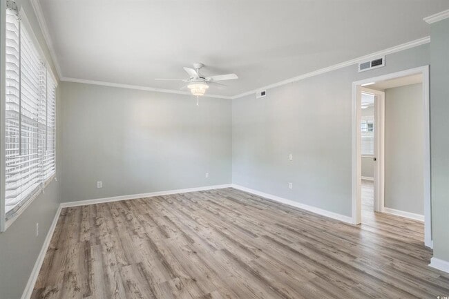 Building Photo - 7602 Porcher Dr