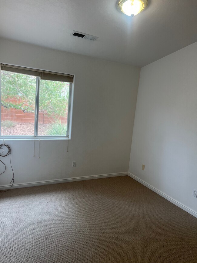 Building Photo - 2143 S 725 W
